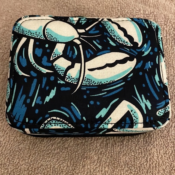 Vera Bradley Travel Pill Case in NWT - Picture 4 of 7